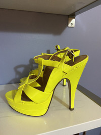 Size 7 neon yellow heels 