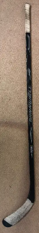 Hockey Stick Winnwell youth in Hockey in Winnipeg - Image 4