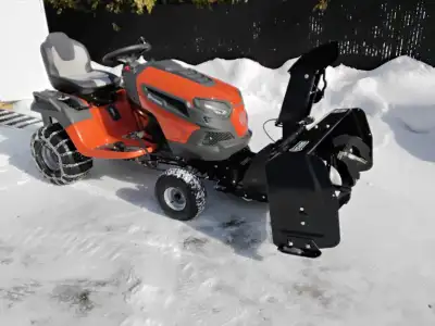 souffleuse à neige et tracteur à  gazon, View more