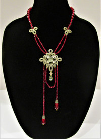NEW IN BOX, HEIDI DAUS, "DELICATE ELEGANCE"NECKLACE, RUBY COLOUR