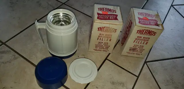 Thermos and 2 replacement fillers482653735350456321