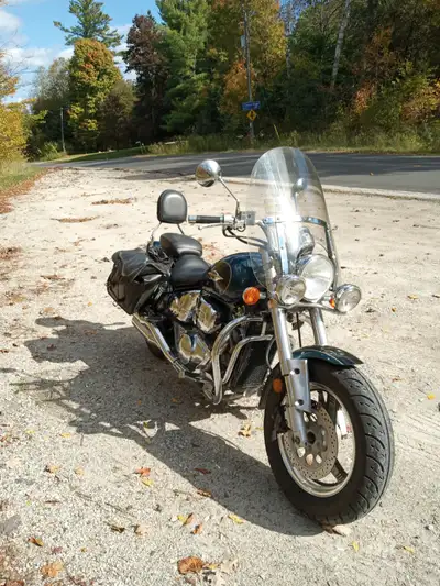 Very Good condition. Sold as is. Phone calls only: 905 693 0378