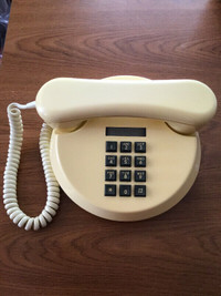 Vintage Phone (1980)