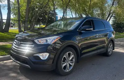 Very rare luxury adventure edition! Third row leather seating All wheel drive Panoramic sunroof over...