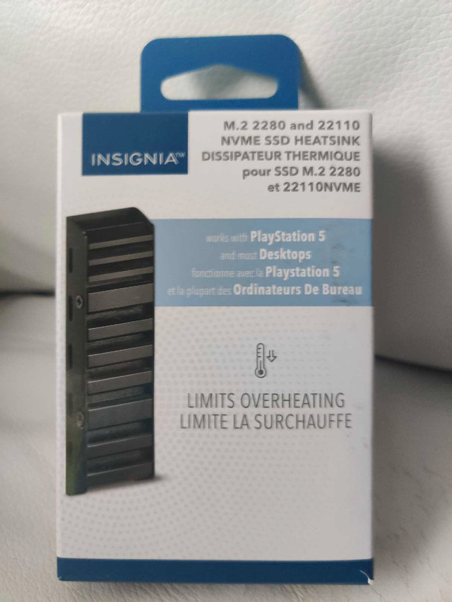 Insignia™ - Heatsink Enclosure for M.2 NVMe SSDs and PS5 - Black in Flash Memory & USB Sticks in Ottawa