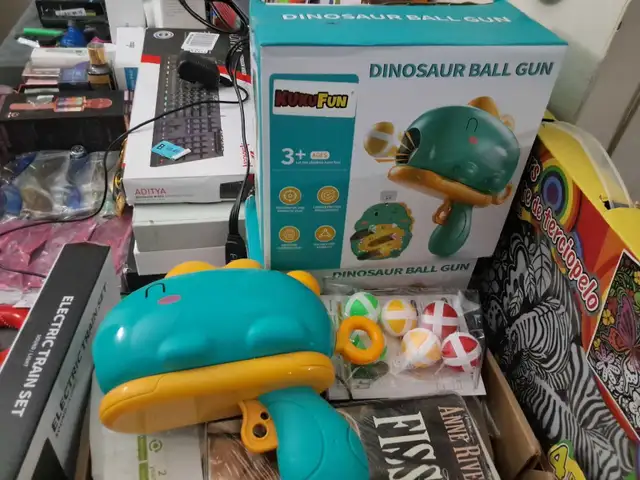 vente de garage sur rendez-vous. (intérieur) toute est neufs.  in Garage Sales in Gatineau - Image 5