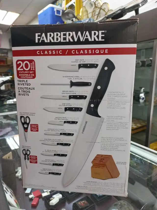 Farberware 20-Piece Cutlery Set in Kitchen & Dining Wares in City of Toronto - Image 3