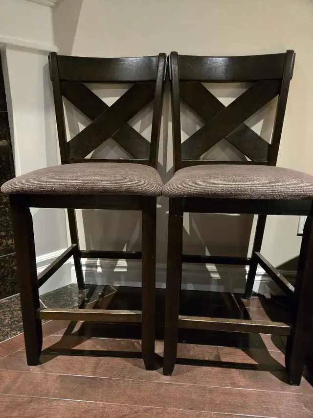 2 counter stools in Chairs & Recliners in City of Toronto - Image 3