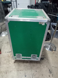 Clydesdale upright case on Wheels GREEN