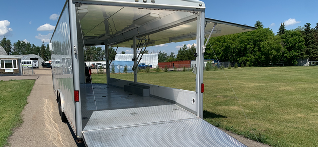 THE ULTIMATE TRAILER! 2006 WELLS CARGO 31' V-NOSE - LIKE NEW! in Cargo & Utility Trailers in Edmonton - Image 13