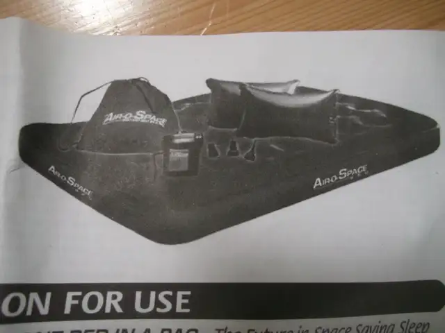 Matelas double gonflable. in Beds & Mattresses in Trois-Rivières - Image 2