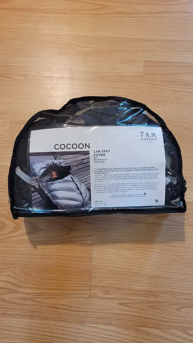 7 am Infant Coccon carseat cover in Strollers, Carriers & Car Seats in Hamilton - Image 2