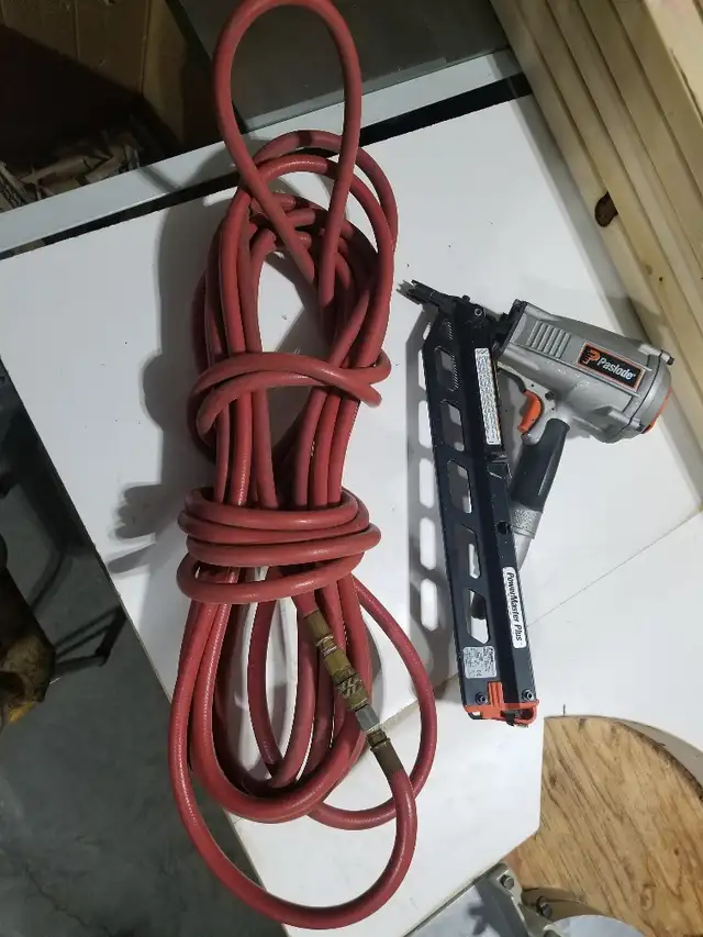 Spot nailer coil roofing nailer in Power Tools in Lethbridge - Image 3