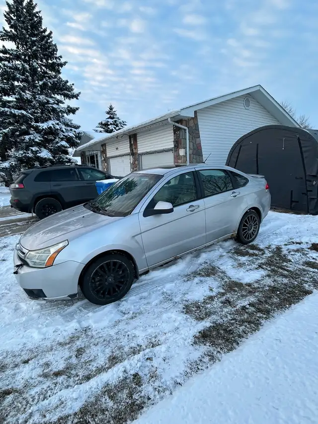 2009 Ford Focus in Cars & Trucks in Regina - Image 3