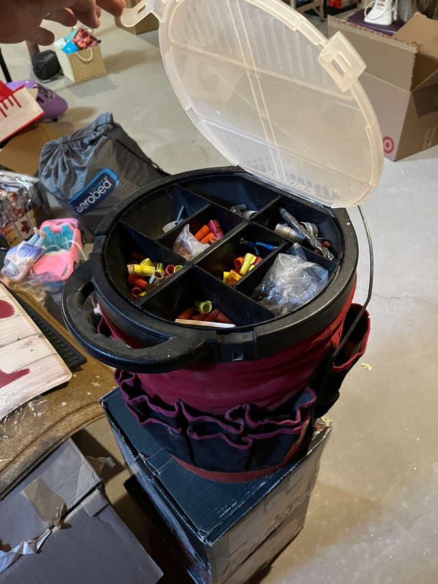 Husky full  bucket toolbox  in Other in Oakville / Halton Region - Image 4