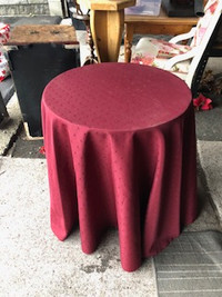 TABLE, SMALL ROUND