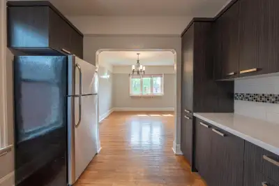 Bright and Newly Updated Second Story Two Bedroom Unit