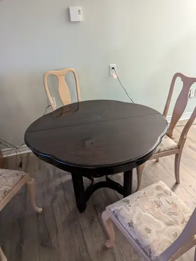 Vintage Round Dining Table - Dark Walnut Wood Finish (Great Cond, View more
