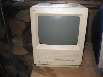 Ordinateur vintage  Macintosh SE /30, View more