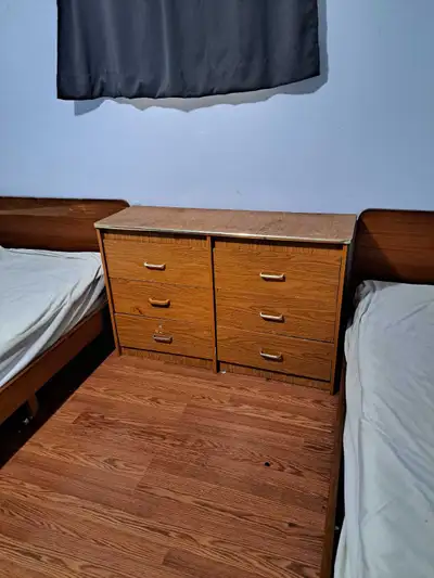 Shairing Room available for Girl Available for two girls All Utilities are included Free Wi-Fi inter...