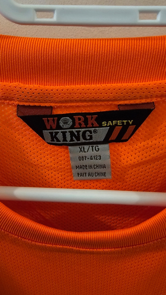 New Work King Hi Viz Shirt short sleeve  XL in Men's in Edmonton - Image 4
