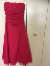 Fuchsia Strapless Grad/Prom Dress, Small.