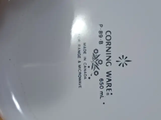 Corning Ware Cornflower P-89-B 650 Ml Saucepan, Great Condition.63826839073155121