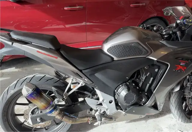 2015 HONDA CBR500R in Sport Bikes in Calgary - Image 4