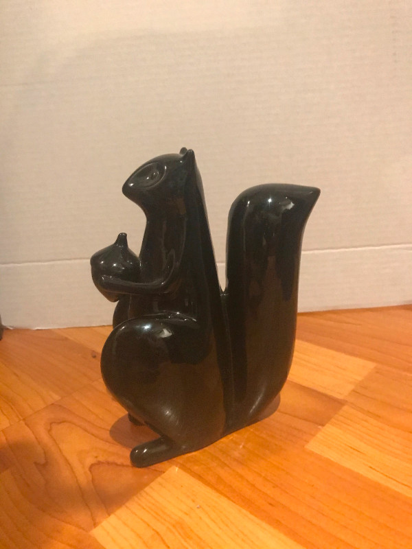 Squirrel Statues in Arts & Collectibles in Burnaby/New Westminster - Image 3