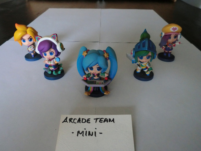League of Legends: Arcade Team Mini dans Art et objets de collection  à Shawinigan