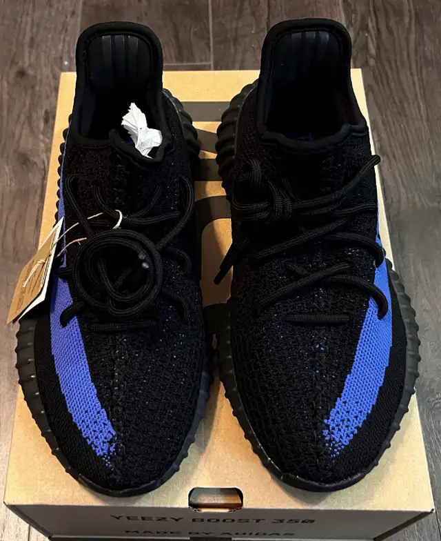 adidas Yeezy 350 Dazzling Blue - Size 6.5, 7, 10.5, 11, 12, 13 in Men's Shoes in City of Toronto - Image 2