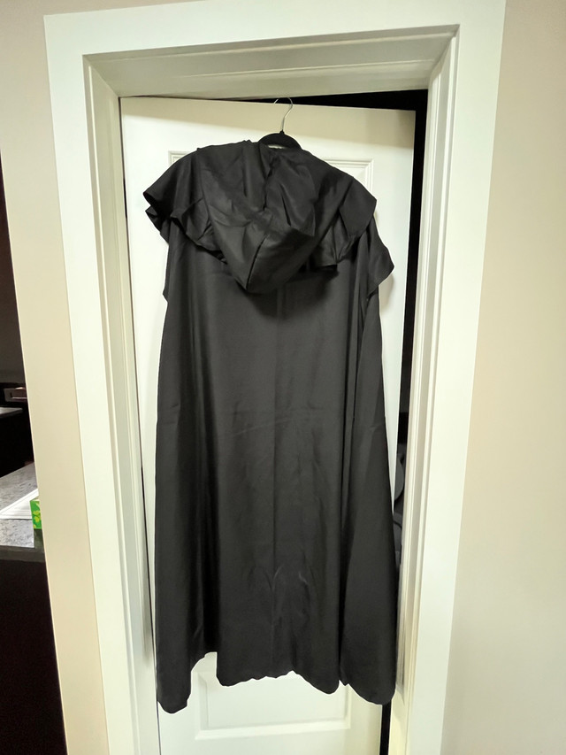 Hooded cloak  in Costumes in Regina - Image 2