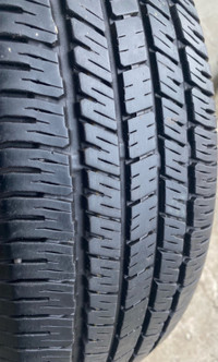 4 pneus d’été usagés à vendre TOYO 195/65R15