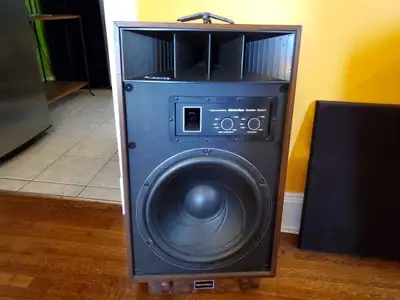 Realistic Mach One Model 40 4024 for sale, View more