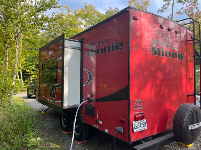 Roulotte 2018 Winnebago Micro Minnie 2106FBS in RVs & Motorhomes in Longueuil / South Shore - Image 4