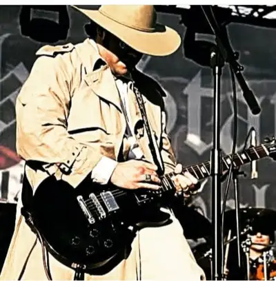 Hi there, this is Nash. I 'm a very disciplined, productive and dedicated musician. Pictures are min...