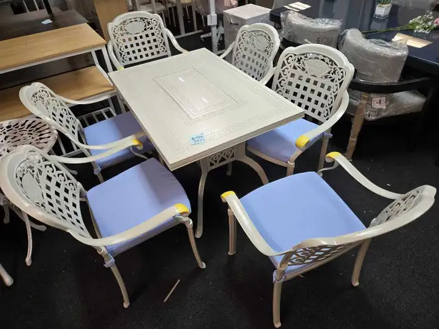 7-Piece Cast Aluminum Patio Set w/ Fire Pit Table in Patio & Garden Furniture in Markham / York Region - Image 4