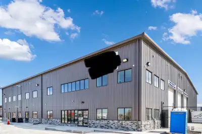 TRUCK REPAIR SHOP & YARD SPACE