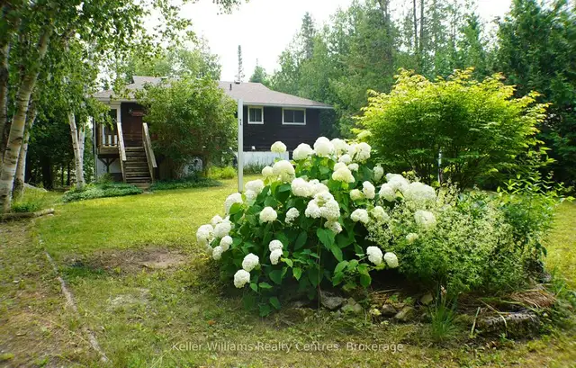 Lakeside Living at Its Best – Long-Term Waterfront Rental! in Long Term Rentals in Owen Sound - Image 2