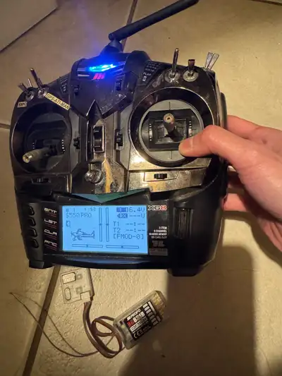 JR XG8 8ch DMSS transmitter & RG831B 8ch receiver