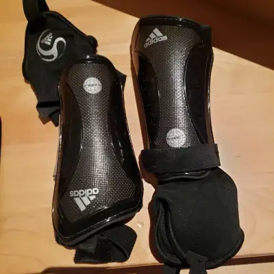 Jambières tibias chevillères ADIDAS, View more