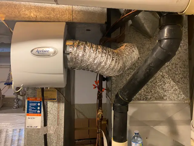 Aprilaire central humidifier  in Heating, Cooling & Air in Mississauga / Peel Region - Image 2