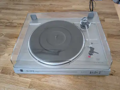 Dual CS 616Q Vintage Turntable – Quartz Direct Drive – Made in Germany Vintage Dual turntable in goo...