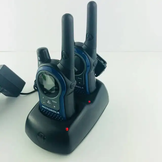 Motorola SX620R 2-Way FRS-GMRS Radio - Pair in General Electronics in Mississauga / Peel Region - Image 9