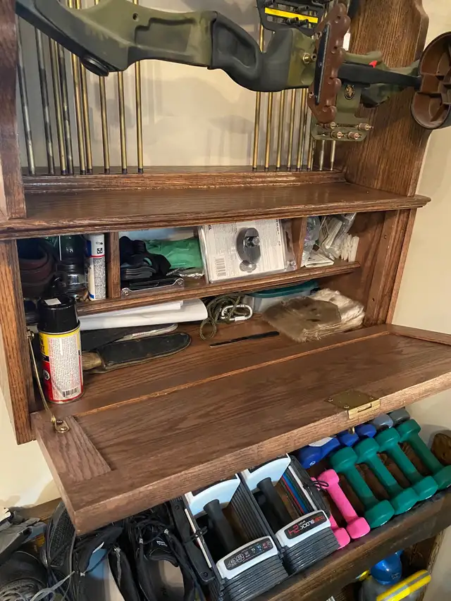 Compound Bow’s and Storage Rack in Other in Edmonton - Image 5