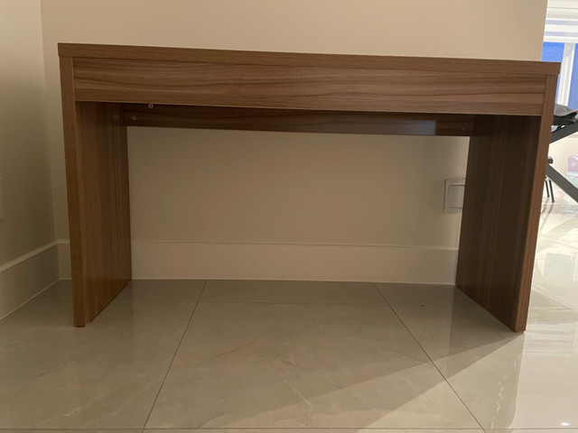 Entry/console table 48” in Other Tables in Laval / North Shore - Image 3