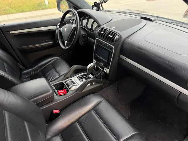 2007 Porsche Cayenne Turbo JDM spec low kms