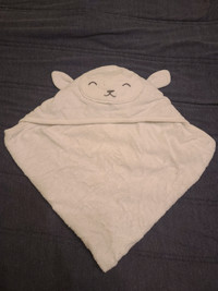 Hooded towel for baby - cute lamb