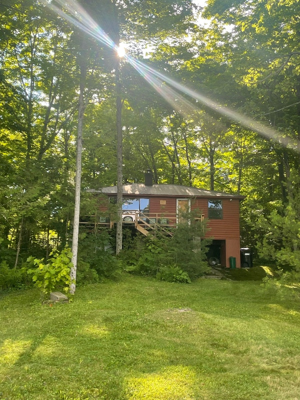 Cottage rental Severn on Trent Severn waterway Ontario Canada