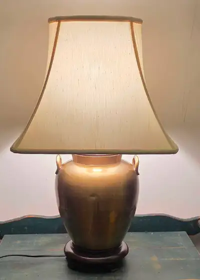 Vintage Wildwood brass table lamp (USA), View more